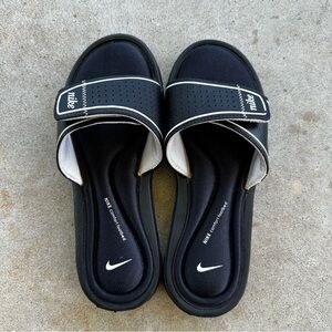 Nike Comfort Footbed Slides Black Sandals Flip Flops Women's Size 7